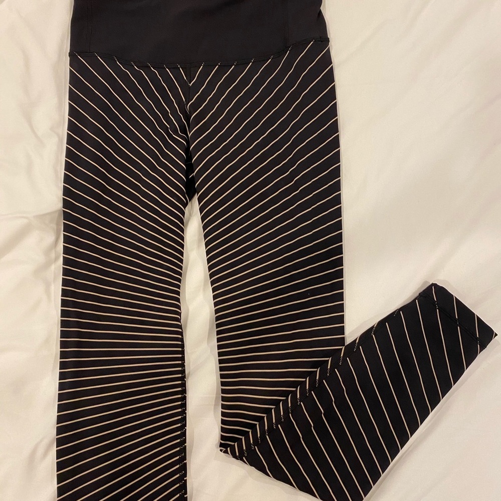 Lulu lemon reflective leggings
